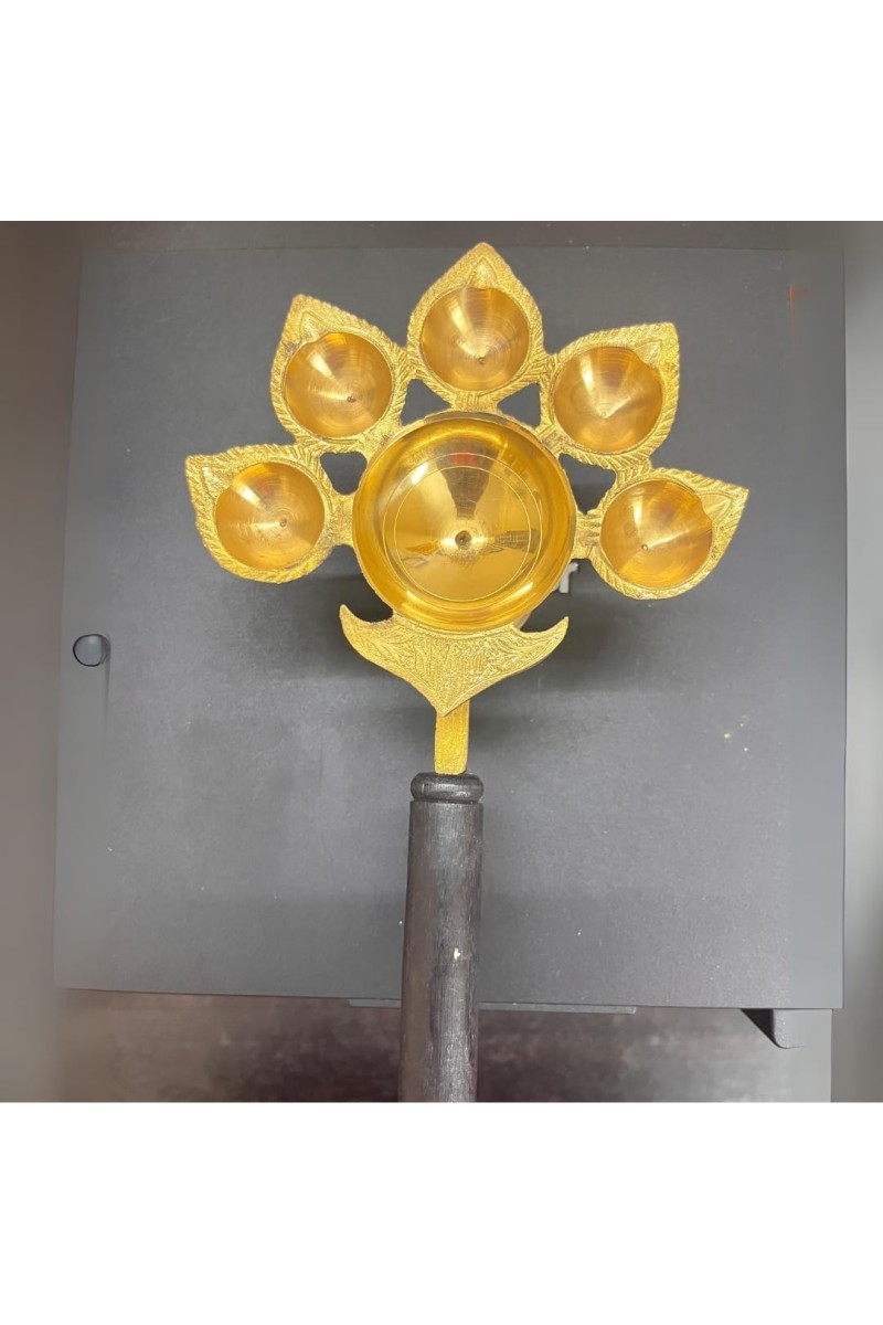 Panch Aarti Diya Oil Lamp, Panch Mukhi Aarti, deep, Jyoti Puja for Diwali/Navratri and Festival. Brass Punch Diya with Wooden Handle - Gold Color Daily Pooja in Home (Small).