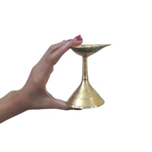 HiTechMart Traditional Brass Gacha Diya with Stand for Puja - Pital Gacha Prodeep or Pradip, Golden Finish HiTechMart Traditional Brass Gacha Diya with Stand for Puja - Pital Gacha Prodeep or Pradip, Golden Finish