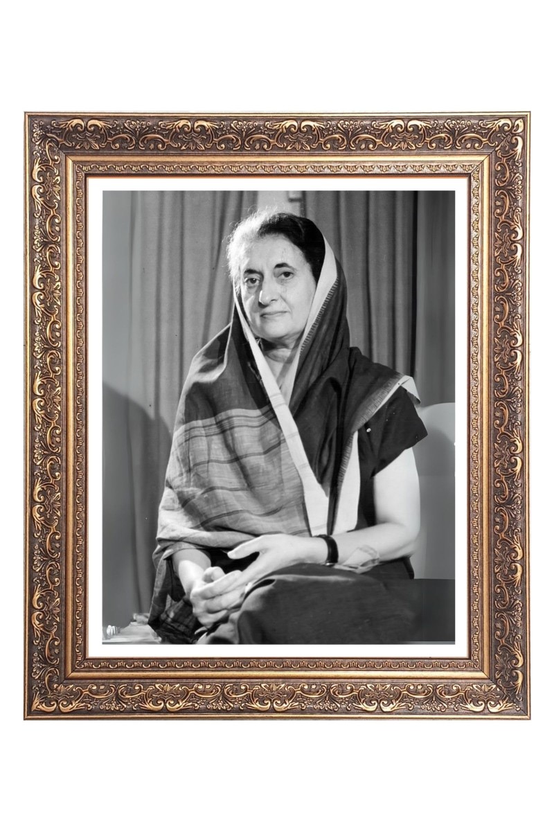 Srimati Indira Gandhi Big Photo Frame - 16x20 Inches for Home & Office Decoration