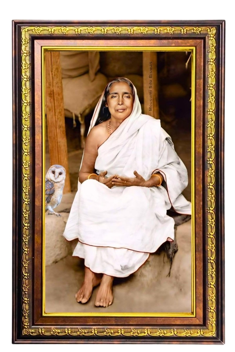 Sarada Devi Digital Golden Balck Color Photo Frame | Hindu Religious Wall Decor | 10x16 Inches - Inspirational Wall Art For Office, Home Decor - Ideal Spiritual Gift (F16636)