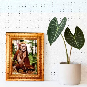 Chandrashekharendra Saraswati Golden Designer Photo Frame | 10x14 Inch Religious Wall Hanging Frame For Home & Office Decoration | Hindu Deity Chandrashekharendra Saraswati Spiritual Gift Item
