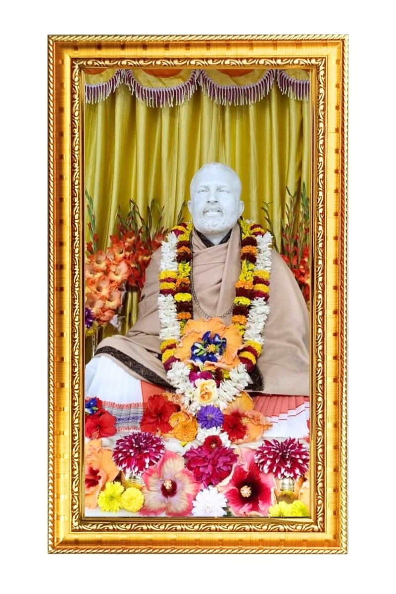 Sri Ramakrishna Digital Golden Color Photo Frame | Hindu Religious Wall Decor | 10x17 Inches - Inspirational Wall Art For Office, Home Decor - Ideal Spiritual Gift (F10313)
