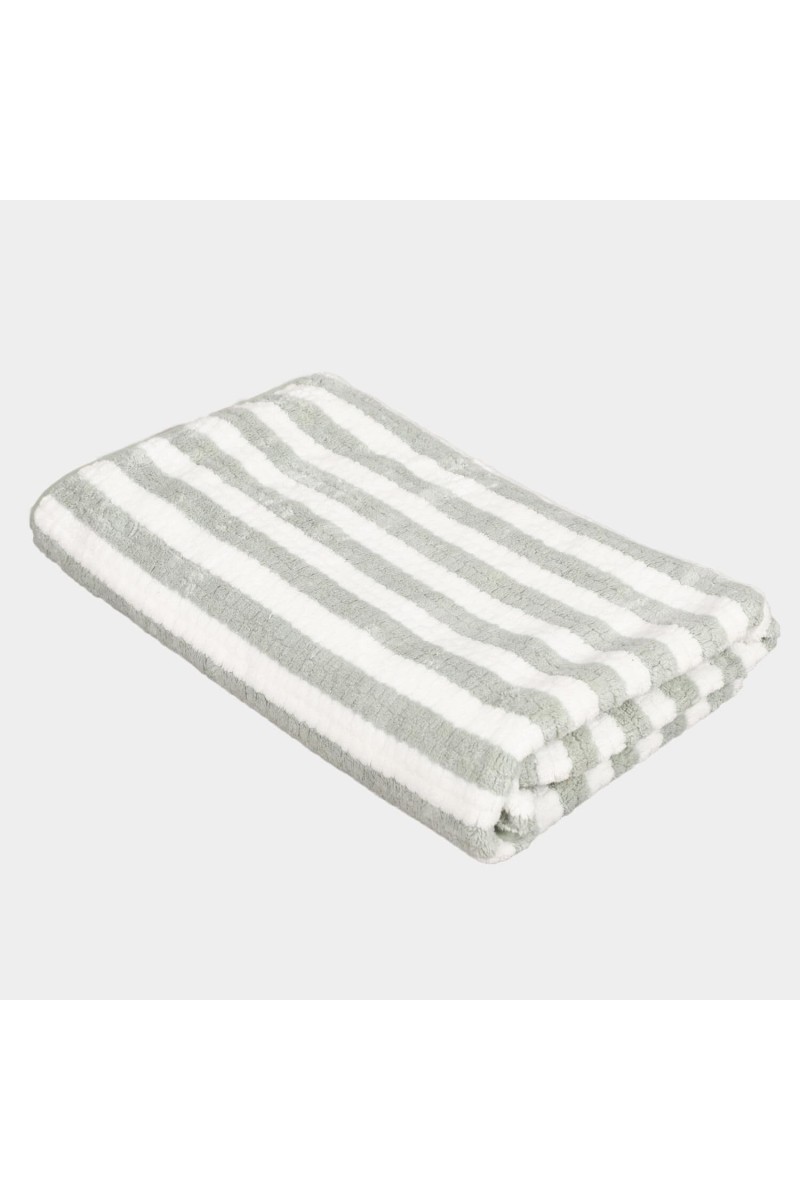 Home Beautiful 225 GSM Green Microfiber Bath Towel - (M3235)