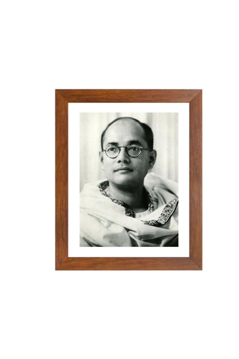Generic Netaji Subhas Chandra Bose Black Photograph | Historical Wall Art | Ideal for Living Room or Office Decor