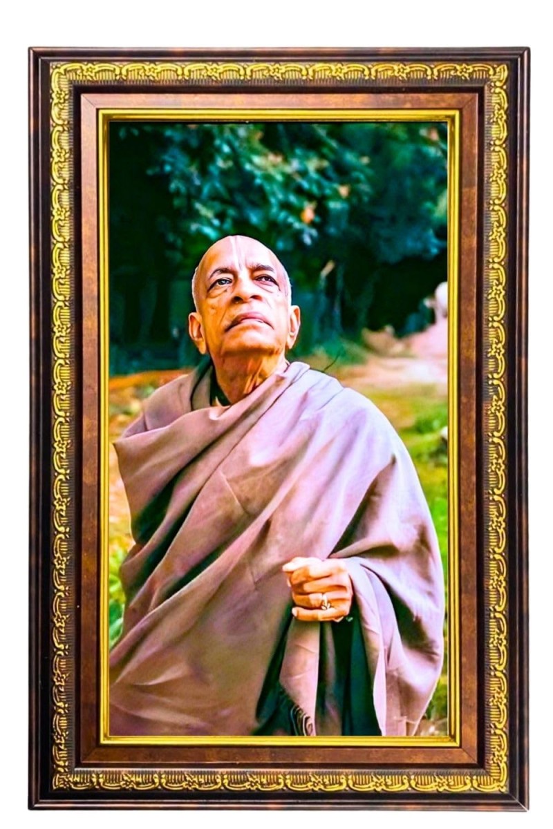 Bhaktivedanta Swami Prabhupada Digital Golden Balck Color Photo Frame | Hindu Religious Wall Decor | 10x16 Inches - Inspirational Wall Art For Office, Home Decor - Ideal Spiritual Gift (F16771)