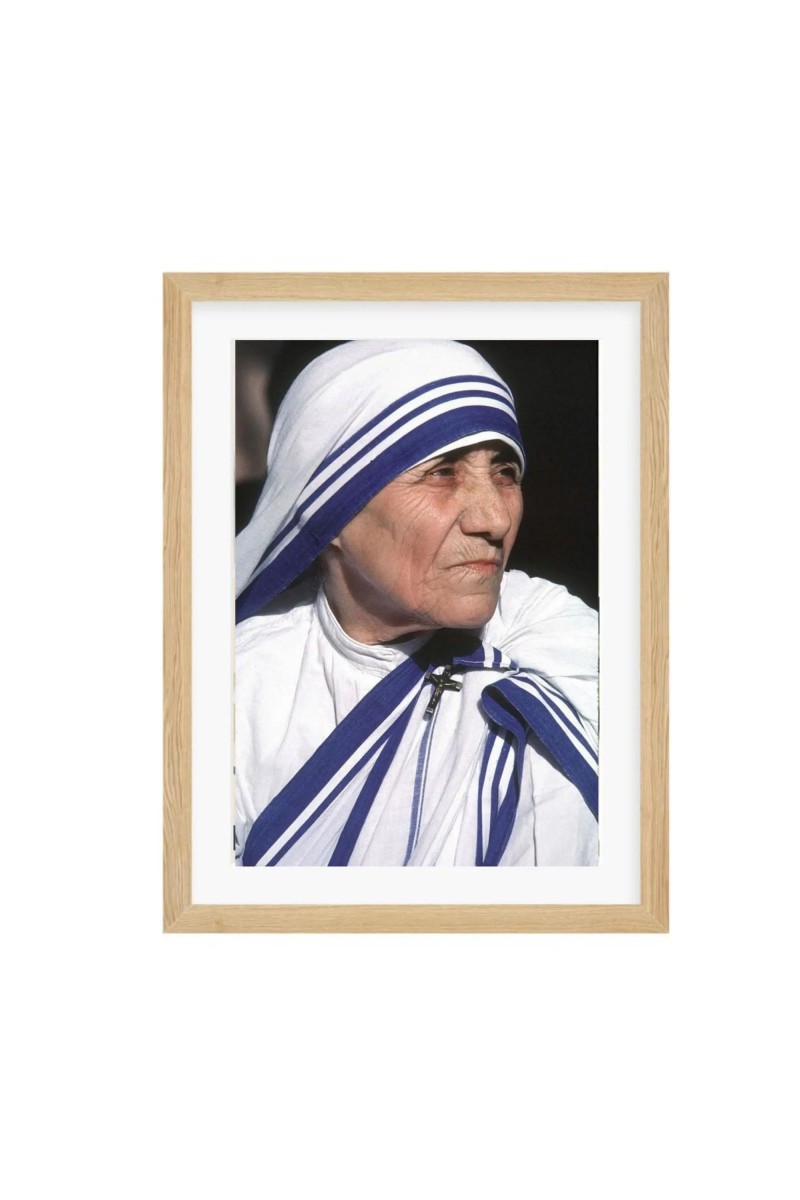 Inspiring Mother Teresa Colored Photo| Saint of Kolkata |Perfect for Home, Office, or ReligiousDecoration |Ideal Spiritual Gift